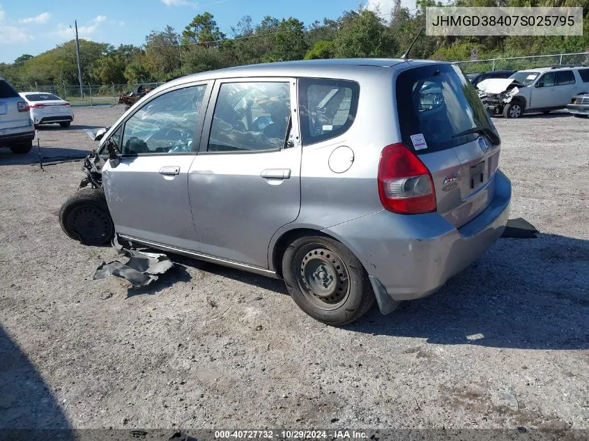 2007 Honda Fit VIN: JHMGD38407S025795 Lot: 40727732