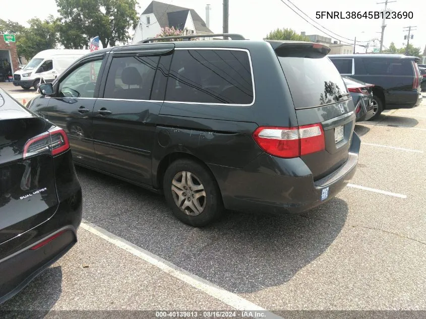 2005 Honda Odyssey Ex-L VIN: 5FNRL38645B123690 Lot: 40139813