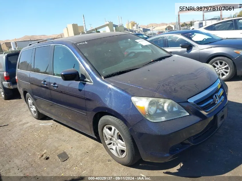 2007 Honda Odyssey Ex-L VIN: 5FNRL38797B107061 Lot: 40329137