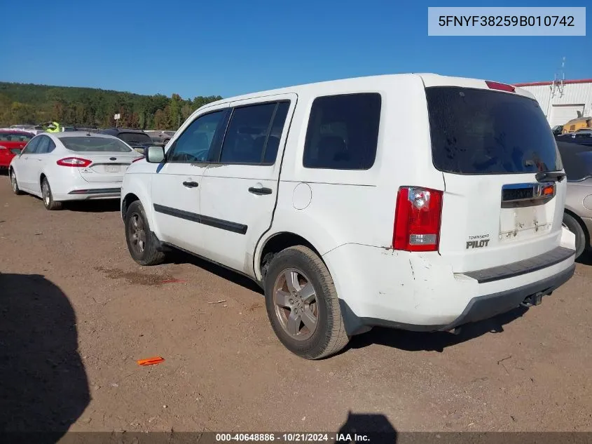 2009 Honda Pilot Lx VIN: 5FNYF38259B010742 Lot: 40648886