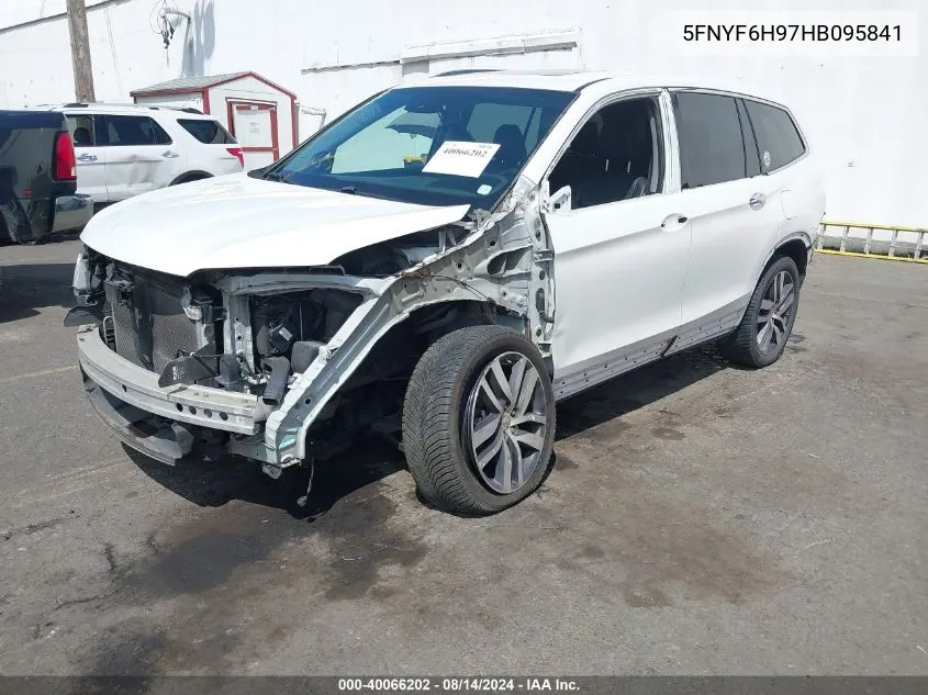 5FNYF6H97HB095841 2017 Honda Pilot Touring