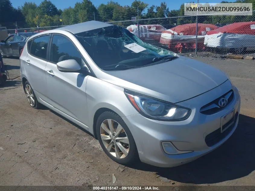 KMHCU5AE2DU099696 2013 Hyundai Accent Se