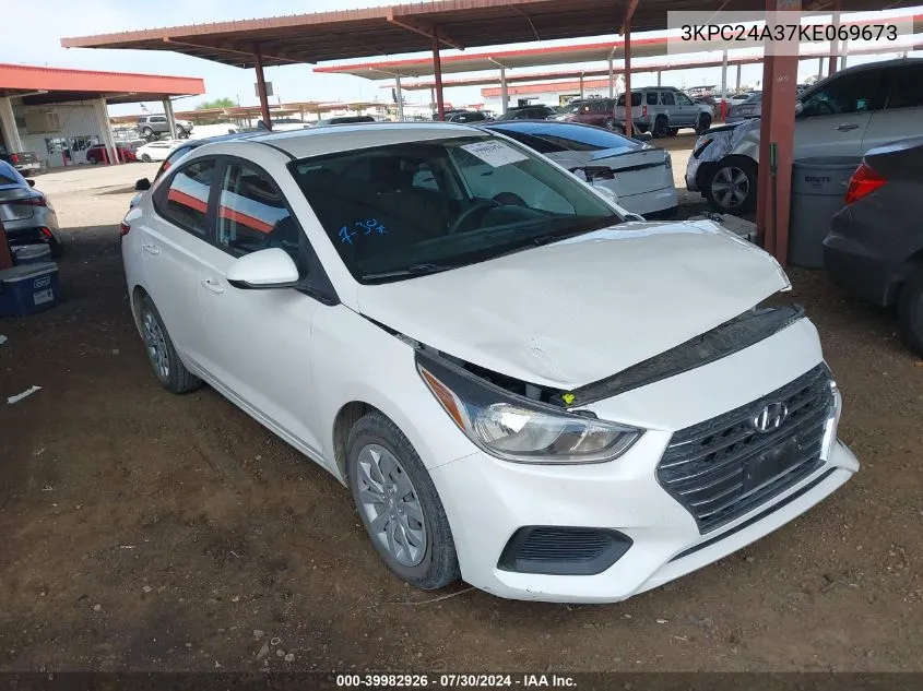 3KPC24A37KE069673 2019 Hyundai Accent Se