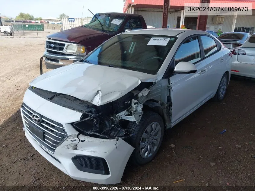 3KPC24A37KE069673 2019 Hyundai Accent Se