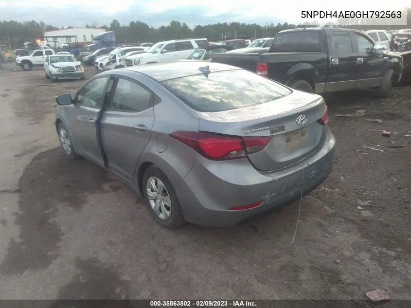 5NPDH4AE0GH792563 2016 Hyundai Elantra Se