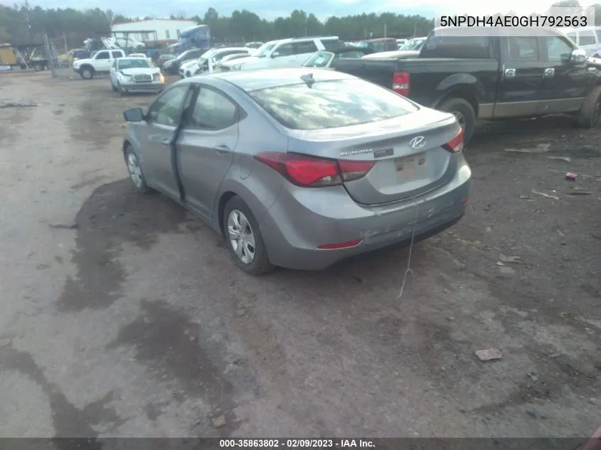 5NPDH4AE0GH792563 2016 Hyundai Elantra Se