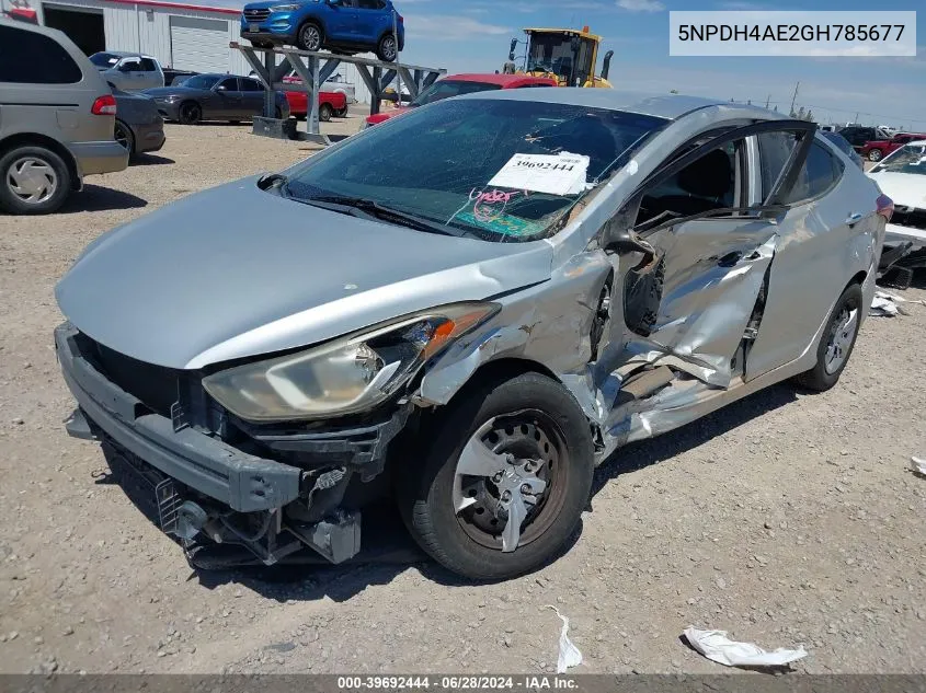 5NPDH4AE2GH785677 2016 Hyundai Elantra Se