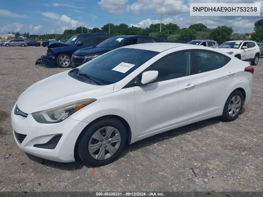 2016 Hyundai Elantra Se VIN: 5NPDH4AE9GH753258 Lot: 40339331