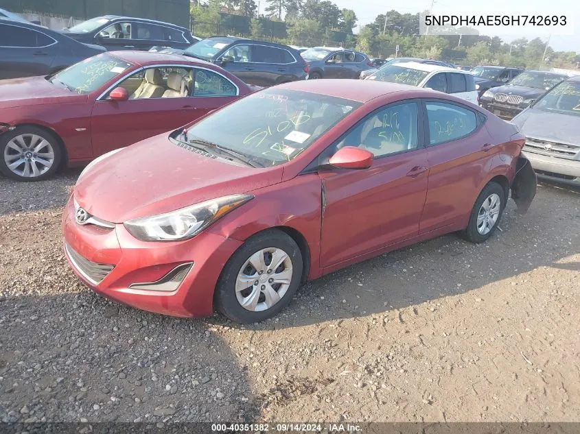 5NPDH4AE5GH742693 2016 Hyundai Elantra Se