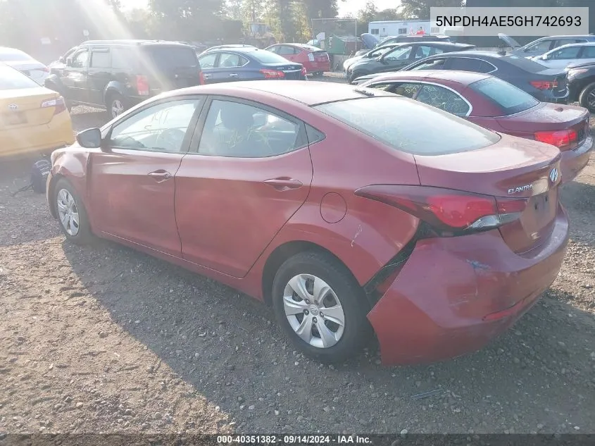 5NPDH4AE5GH742693 2016 Hyundai Elantra Se