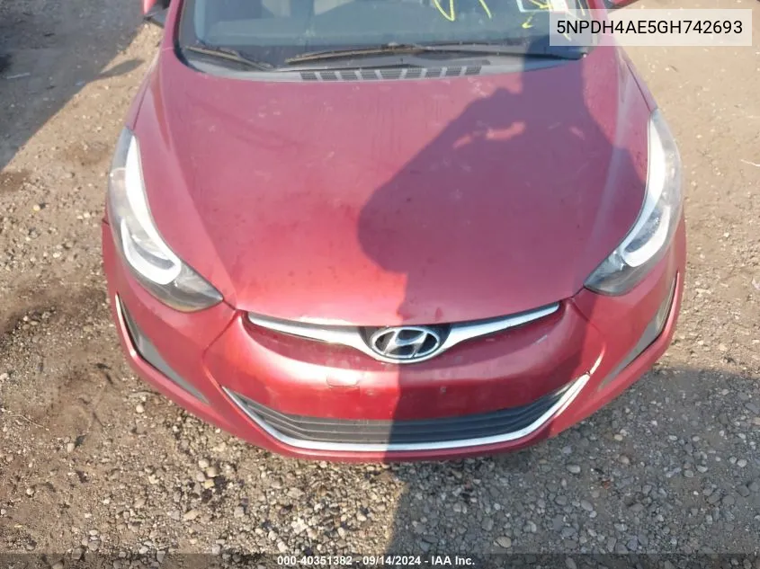 5NPDH4AE5GH742693 2016 Hyundai Elantra Se