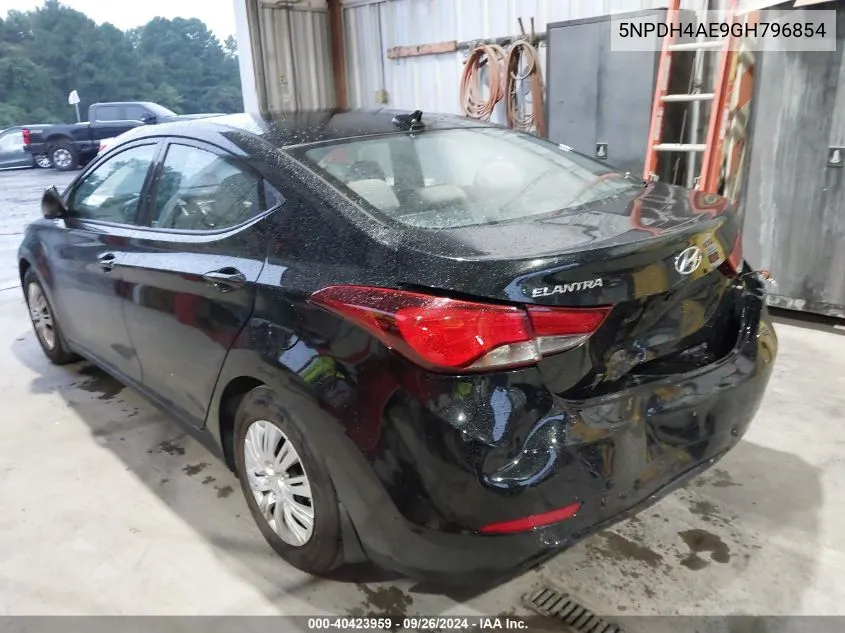 5NPDH4AE9GH796854 2016 Hyundai Elantra Se