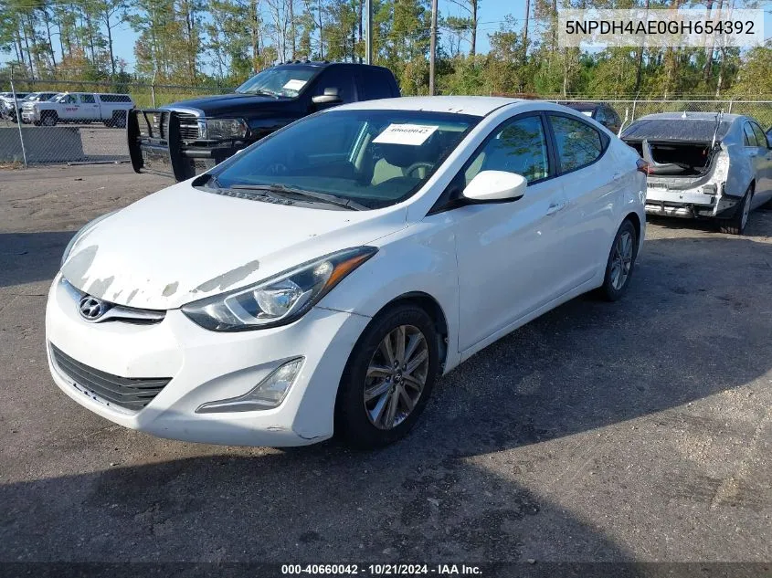 5NPDH4AE0GH654392 2016 Hyundai Elantra Se