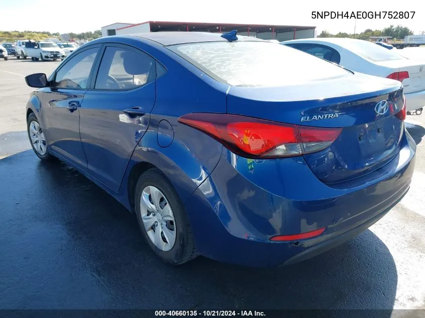 5NPDH4AE0GH752807 2016 Hyundai Elantra Se