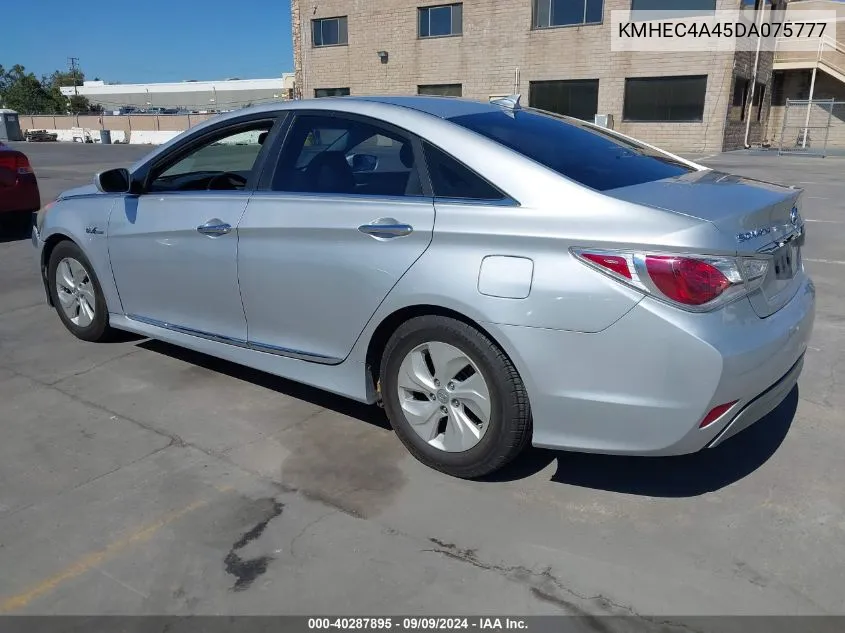 2013 Hyundai Sonata Hybrid VIN: KMHEC4A45DA075777 Lot: 40287895