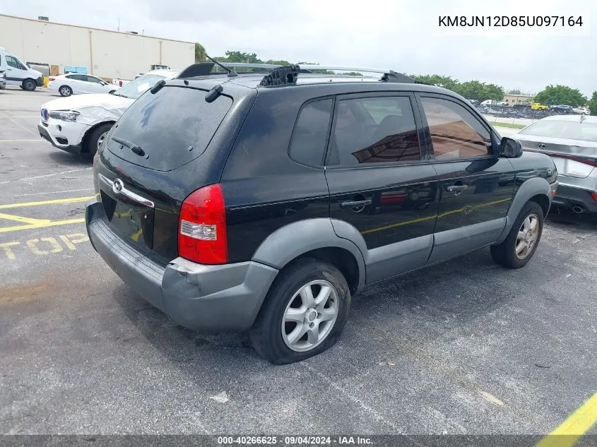 2005 Hyundai Tucson Gls/Lx VIN: KM8JN12D85U097164 Lot: 40266625