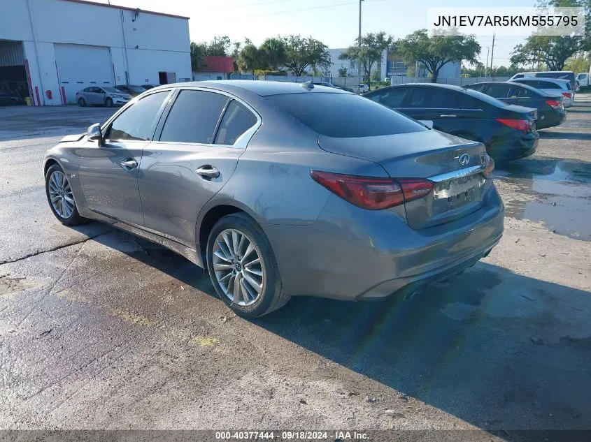 2019 Infiniti Q50 3.0T Luxe VIN: JN1EV7AR5KM555795 Lot: 40377444