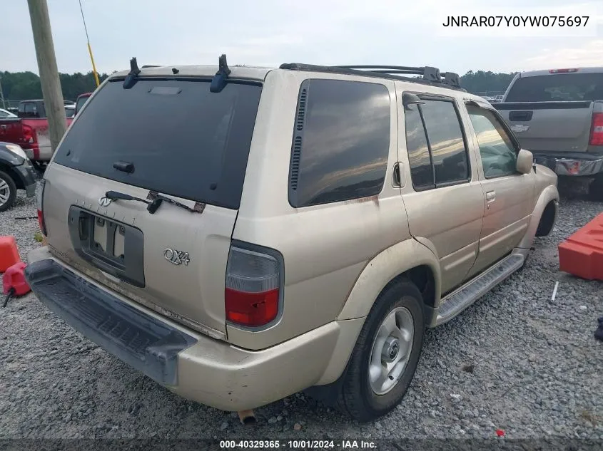 JNRAR07Y0YW075697 2000 Infiniti Qx4