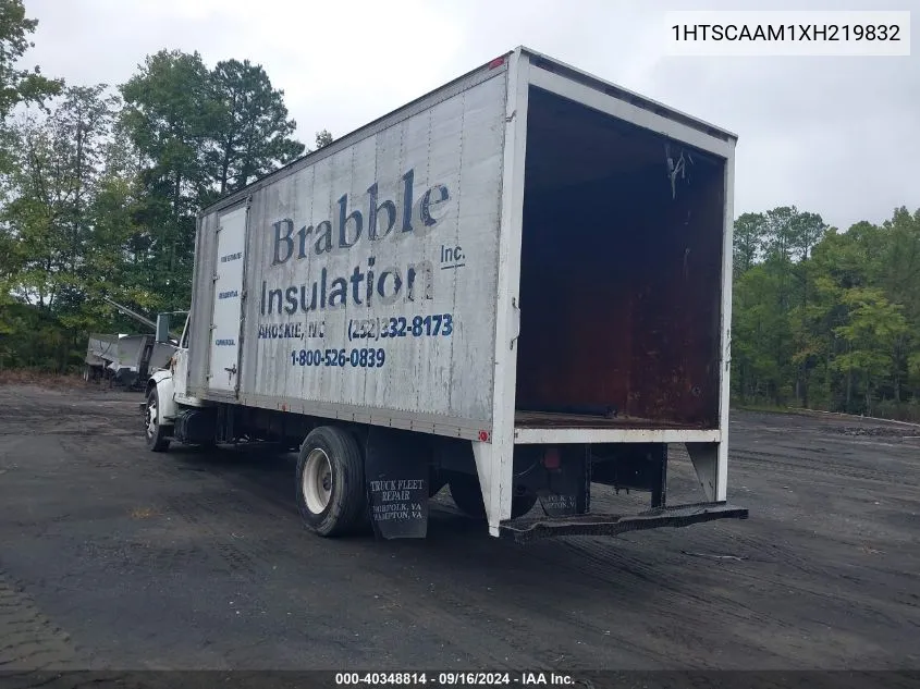 1999 International 4000 4700 VIN: 1HTSCAAM1XH219832 Lot: 40348814