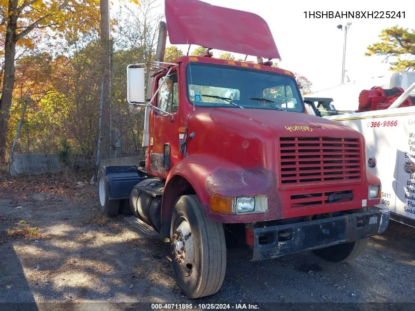 1999 International 8000 8100 VIN: 1HSHBAHN8XH225241 Lot: 40711895