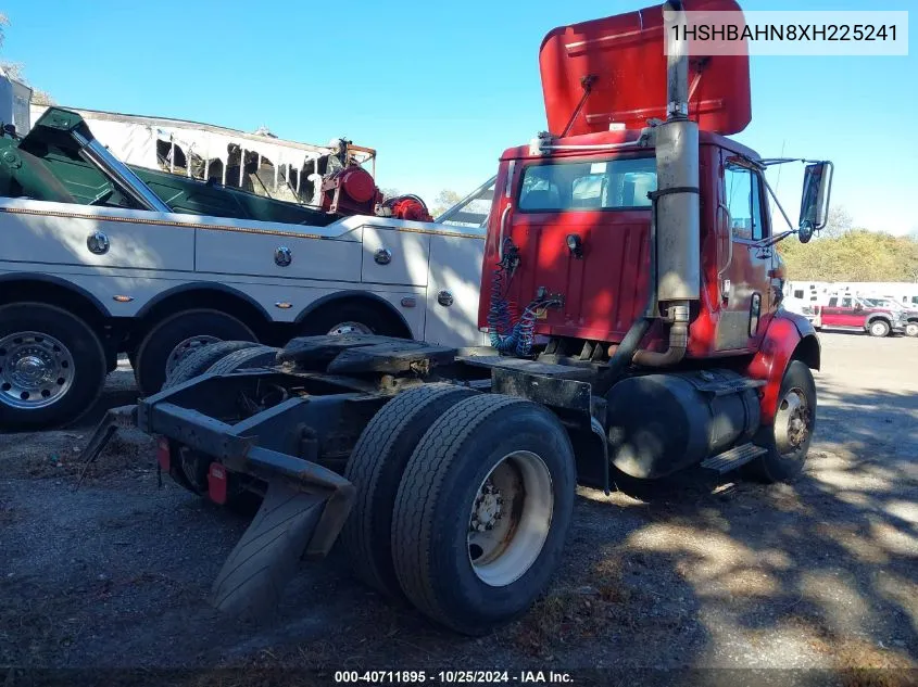 1999 International 8000 8100 VIN: 1HSHBAHN8XH225241 Lot: 40711895