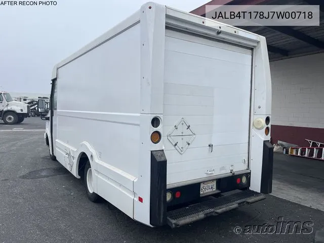 JALB4T178J7W00718 2018 Isuzu Reach