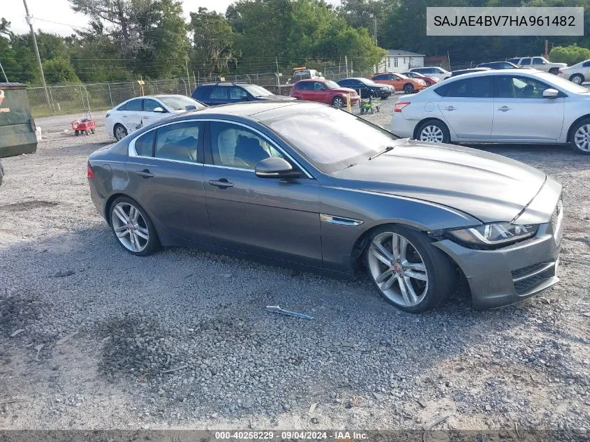 SAJAE4BV7HA961482 2017 Jaguar Xe Prestige