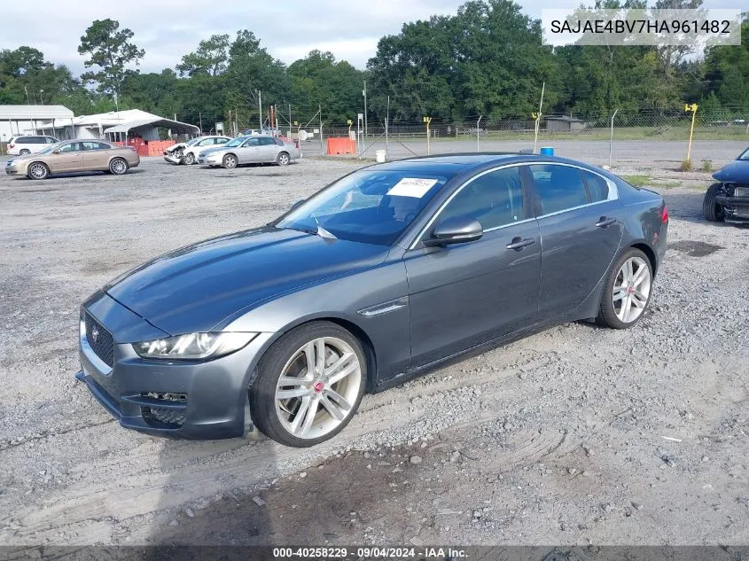 SAJAE4BV7HA961482 2017 Jaguar Xe Prestige