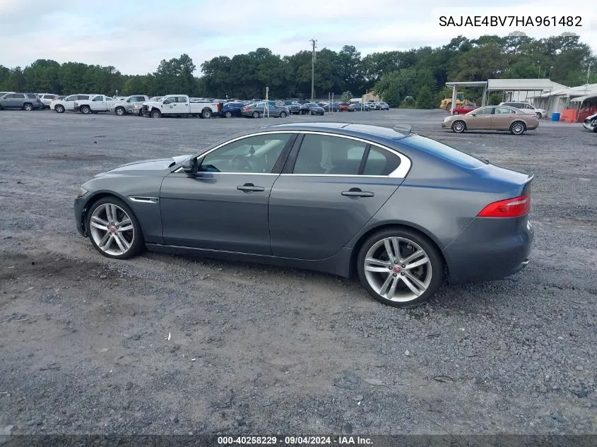 SAJAE4BV7HA961482 2017 Jaguar Xe Prestige