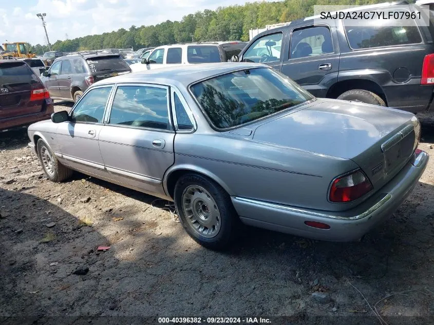 2000 Jaguar Xj8 Vanden Plas VIN: SAJDA24C7YLF07961 Lot: 40396382