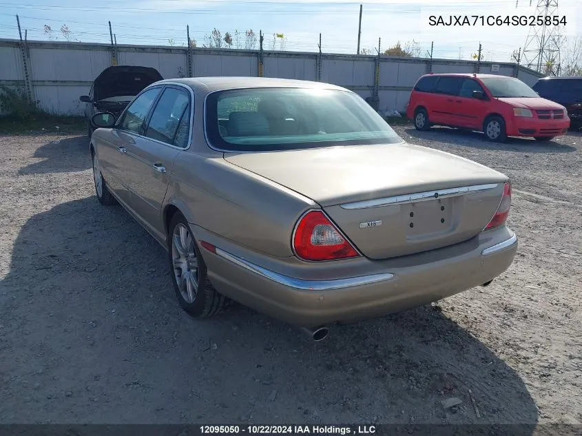 SAJXA71C64SG25854 2004 Jaguar Xj8