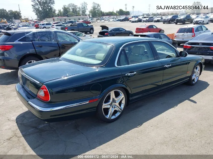 2005 Jaguar Xj Vanden Plas VIN: SAJWA82C45SG44744 Lot: 40058172