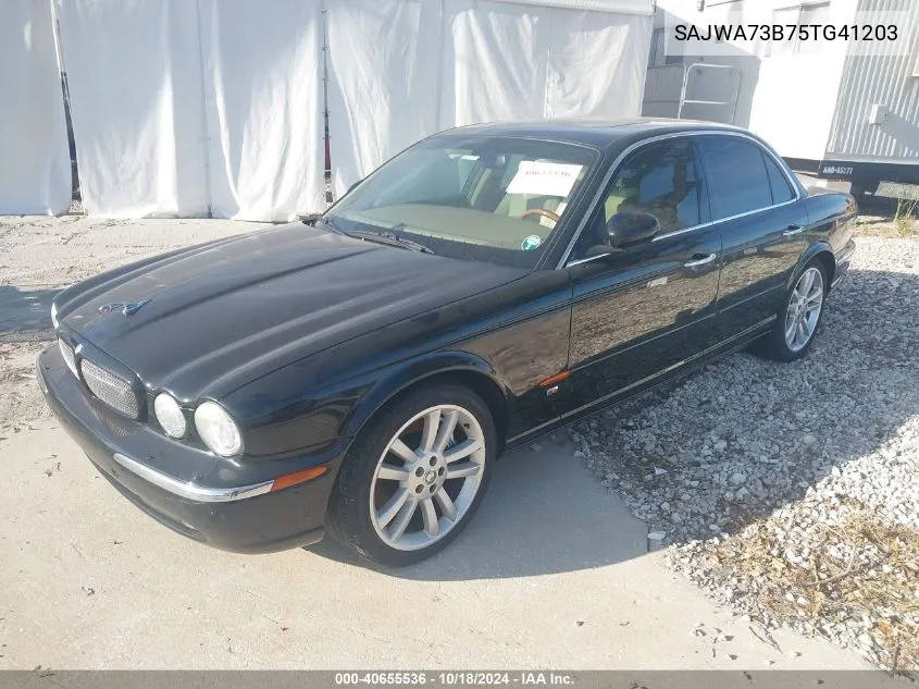 2005 Jaguar Xj Xjr VIN: SAJWA73B75TG41203 Lot: 40655536