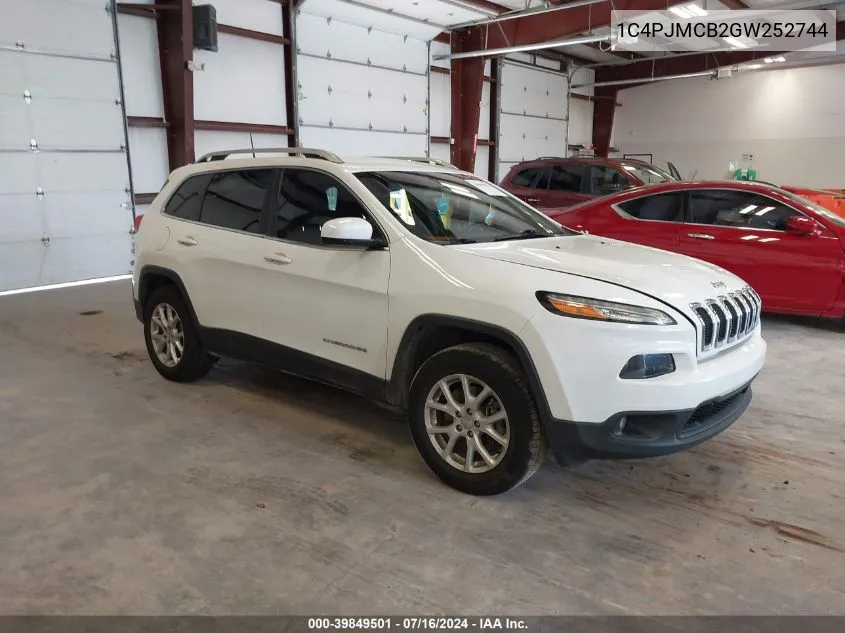 2016 Jeep Cherokee Latitude VIN: 1C4PJMCB2GW252744 Lot: 39849501