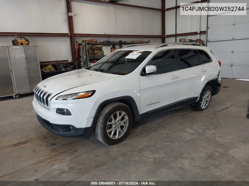 1C4PJMCB2GW252744 2016 Jeep Cherokee Latitude