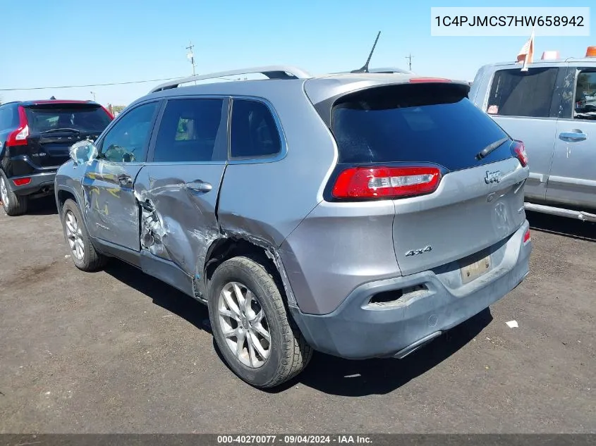 2017 Jeep Cherokee Latitude 4X4 VIN: 1C4PJMCS7HW658942 Lot: 40270077