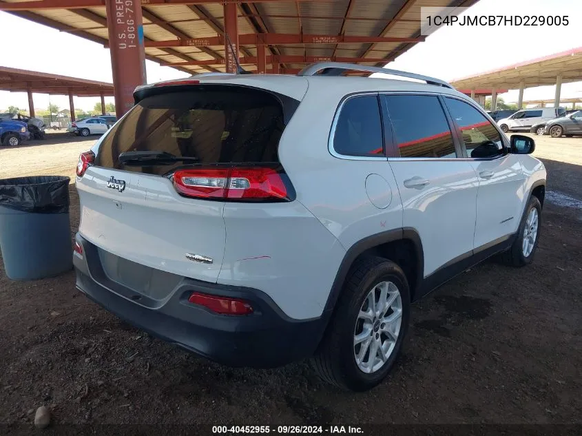 2017 Jeep Cherokee Latitude 4X4 VIN: 1C4PJMCB7HD229005 Lot: 40452955