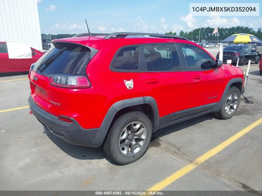 2019 Jeep Cherokee Trailhawk 4X4 VIN: 1C4PJMBX5KD352094 Lot: 40074392