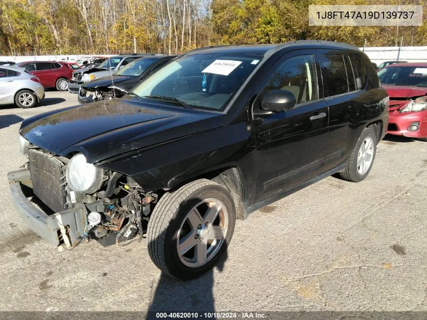 2009 Jeep Compass Sport VIN: 1J8FT47A19D139737 Lot: 40620010