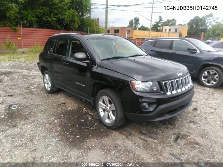 2017 Jeep Compass Sport 4X4 VIN: 1C4NJDBB5HD142745 Lot: 39992012