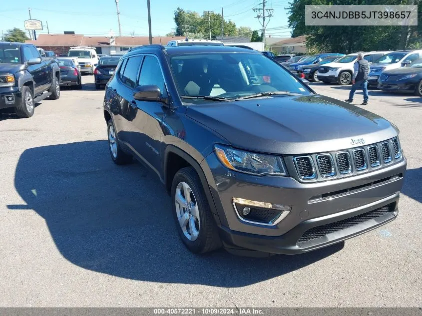 2018 Jeep Compass Latitude 4X4 VIN: 3C4NJDBB5JT398657 Lot: 40572221