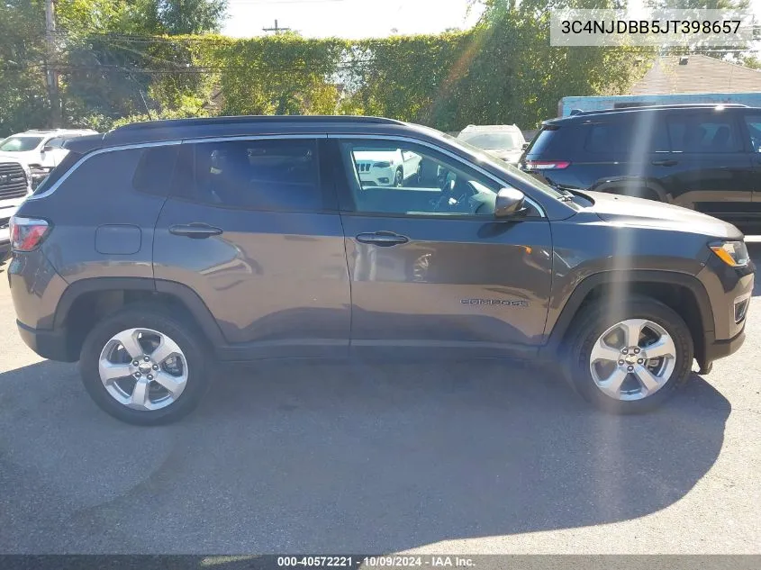 2018 Jeep Compass Latitude 4X4 VIN: 3C4NJDBB5JT398657 Lot: 40572221