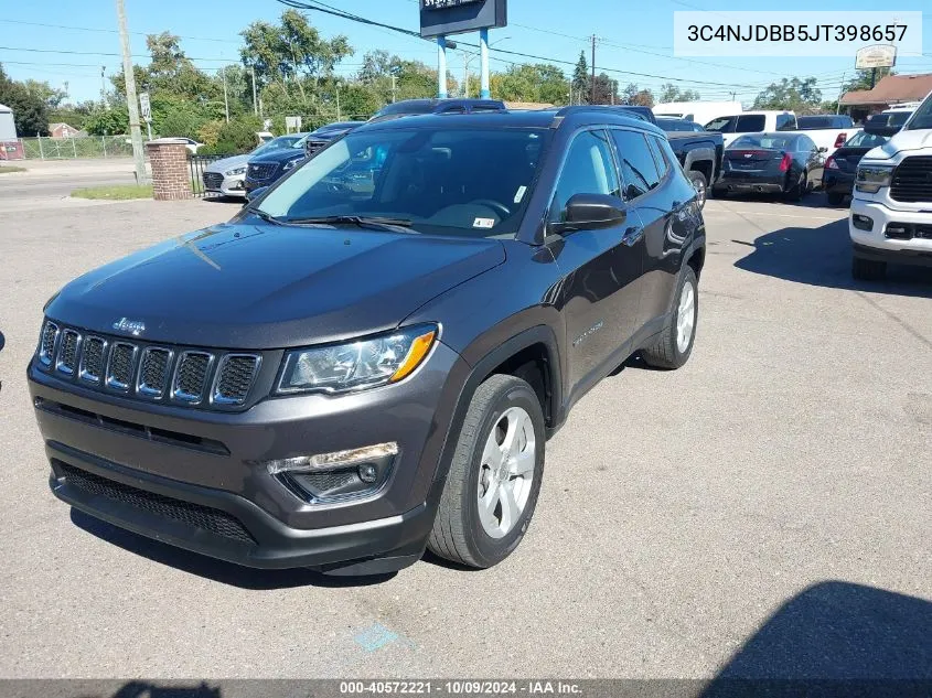 2018 Jeep Compass Latitude 4X4 VIN: 3C4NJDBB5JT398657 Lot: 40572221