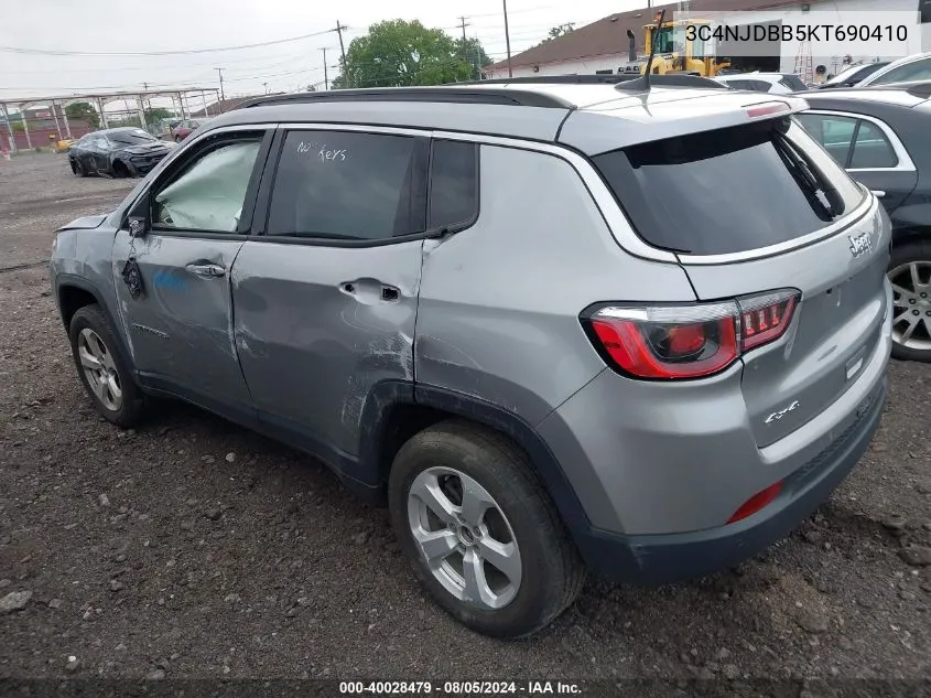 2019 Jeep Compass Latitude 4X4 VIN: 3C4NJDBB5KT690410 Lot: 40028479