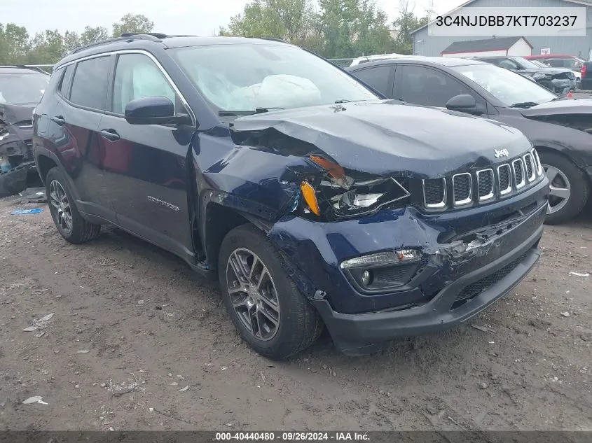 2019 Jeep Compass Latitude VIN: 3C4NJDBB7KT703237 Lot: 40440480