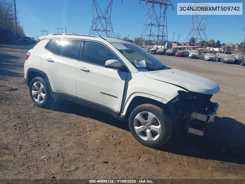 2021 Jeep Compass Latitude 4X4 VIN: 3C4NJDBBXMT509742 Lot: 40806132