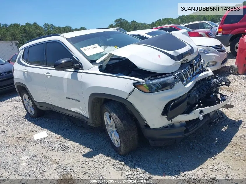 3C4NJDBB5NT143853 2022 Jeep Compass Latitude 4X4