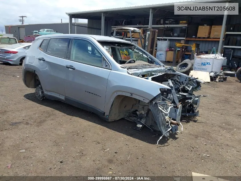 2022 Jeep Compass Sport 4X4 VIN: 3C4NJDAB5NT205608 Lot: 39998867