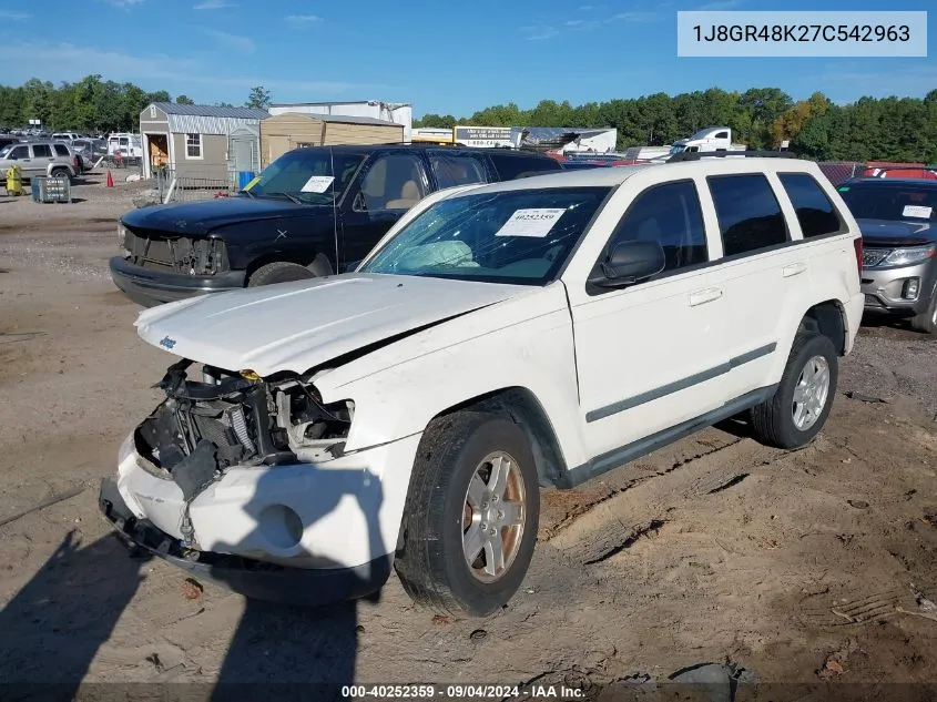 2007 Jeep Grand Cherokee Laredo VIN: 1J8GR48K27C542963 Lot: 40252359