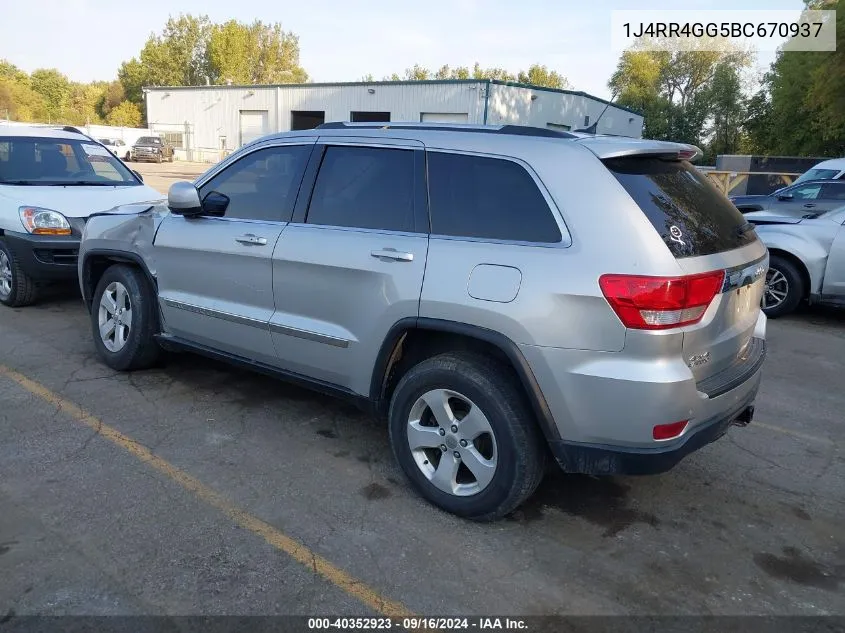 2011 Jeep Grand Cherokee Laredo VIN: 1J4RR4GG5BC670937 Lot: 40352923